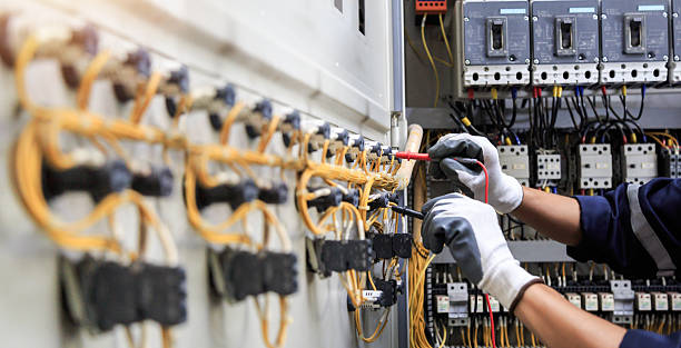 Professional Electrician technician working in Derby, KS